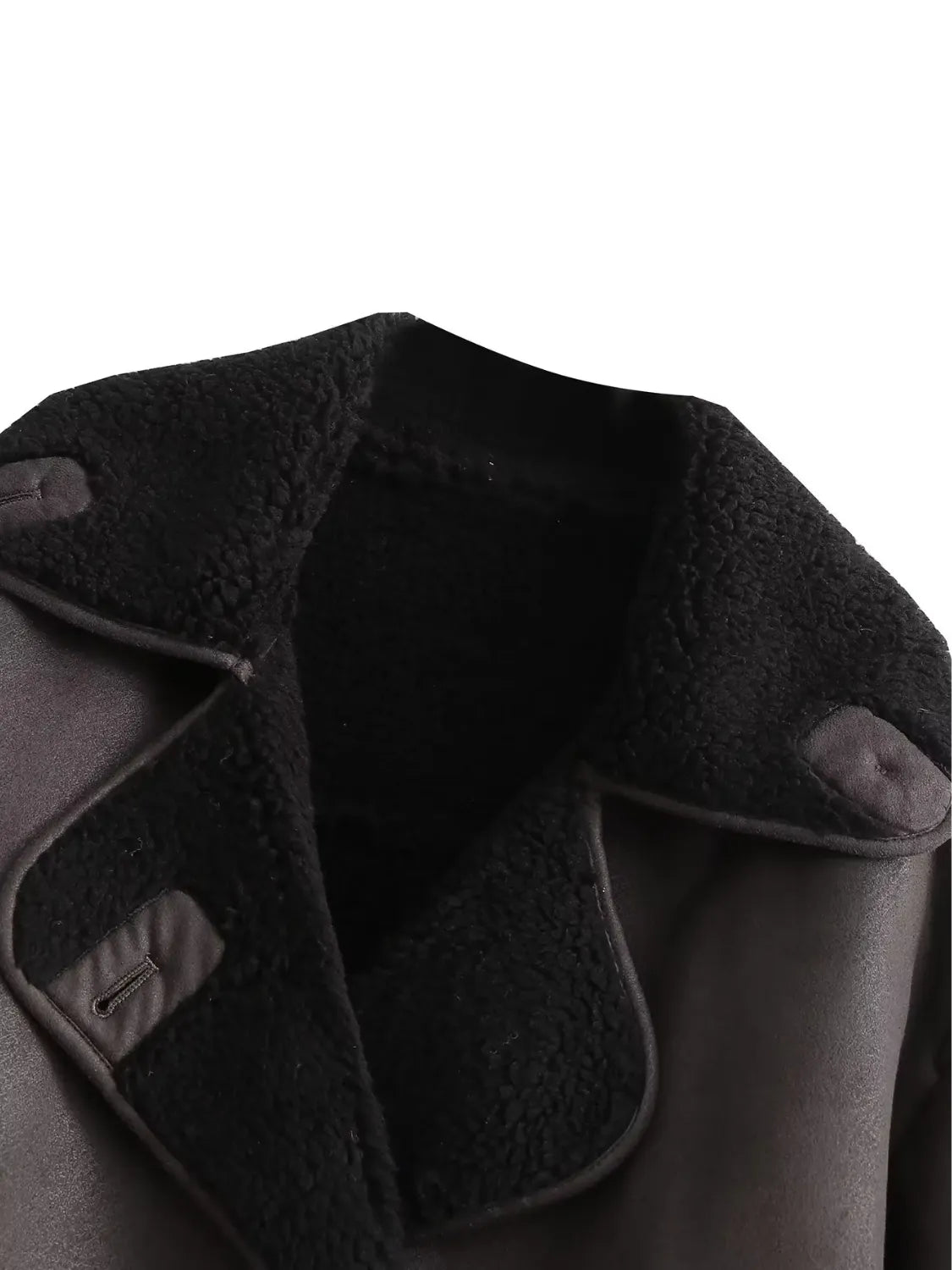 Casaco Feminino Oversized Peluciado em Couro PU com Botões e Bolsos - Viena