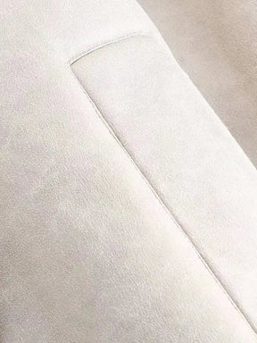Casaco Feminino Oversized Peluciado em Couro PU com Botões e Bolsos - Viena